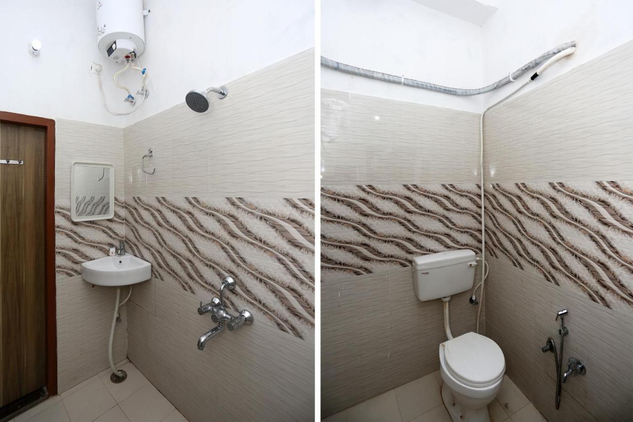 Oyo 15355 Govind Guest House Горакпур Екстериор снимка